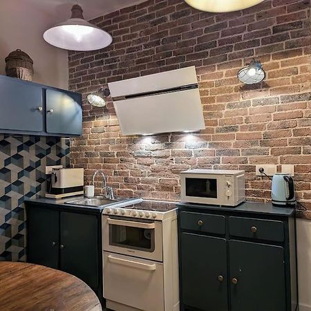 L'Appartement Du Voisin D'Hugo Besançon Eksteriør bilde