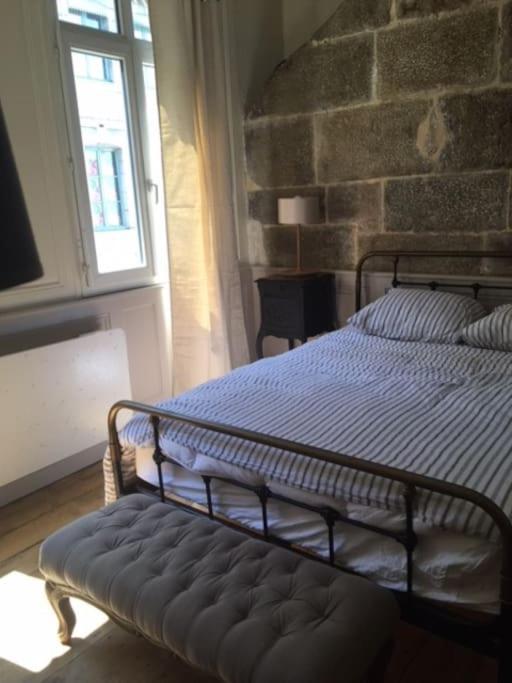 L'Appartement Du Voisin D'Hugo Besançon Eksteriør bilde